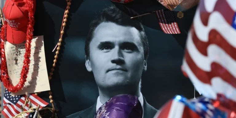 IL NOSTRO DIO È MORTO, MA NON LA FEDE PIÙ STUPIDA, ANCHE SE LAICA (di Matteo Fais)