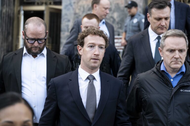 PROCESSO A META – LA DIPENDENZA DAI SOCIAL NON È COLPA DI ZUCKERBERG (di Matteo Fais)