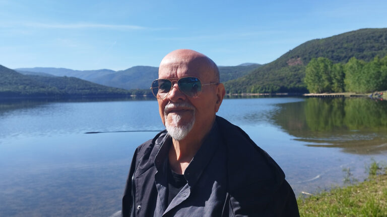 RECENSIONE – SALVATORE NIFFOI, “LO SPIEDO E LA ROSA” (di Matteo Fais)