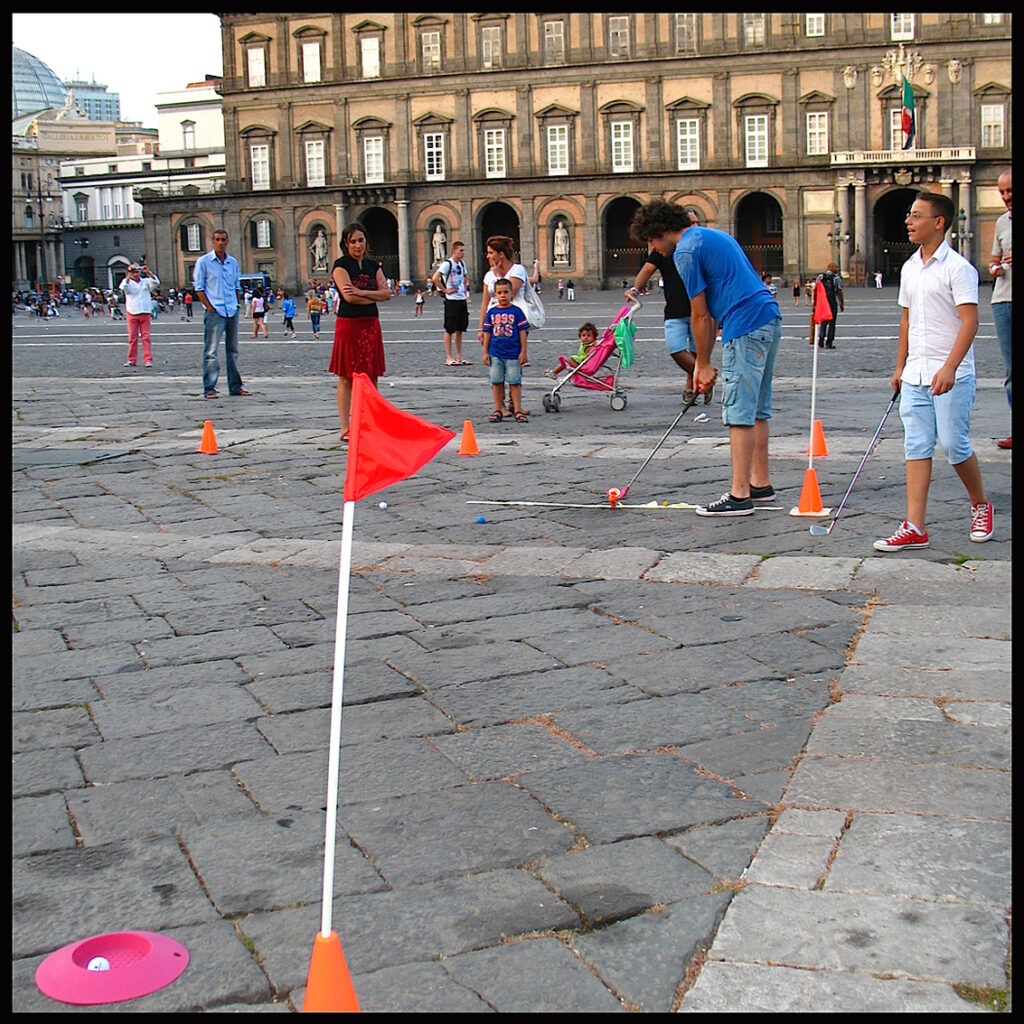 Augusto De Luca Partita di Golf nelle buche stradali 4