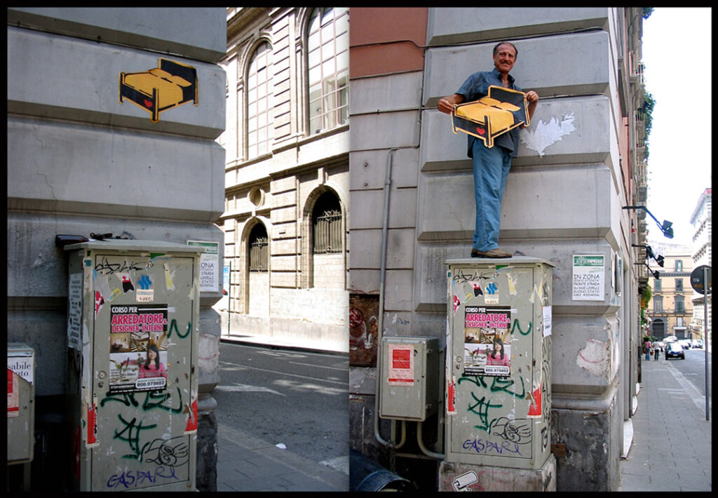 LA PERFORMANCE: IL CACCIATORE DI GRAFFITI (di Augusto De Luca) 2 Augusto De Luca alias il Cacciatore di Graffiti a