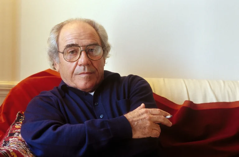 MEDITAZIONI BAUDRILLARDIANE – L’IPERREALTÀ E IL SIMULACRO (di Matteo Fais)